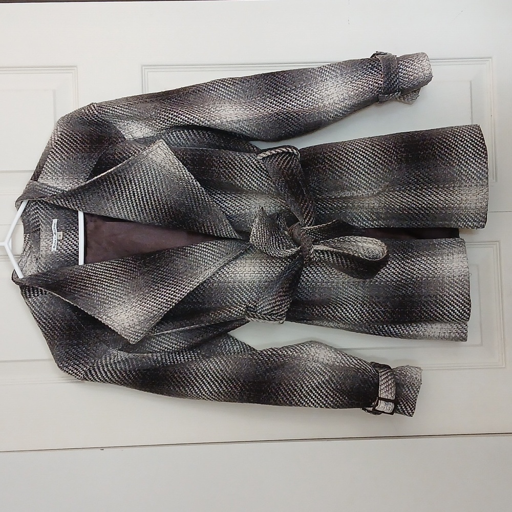 Dalia Collection Gray and White Plaid Modern Coat Size 6